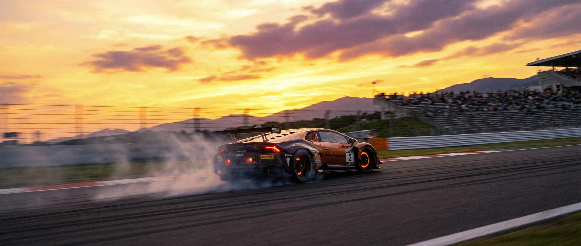 精神小妹跑车视频